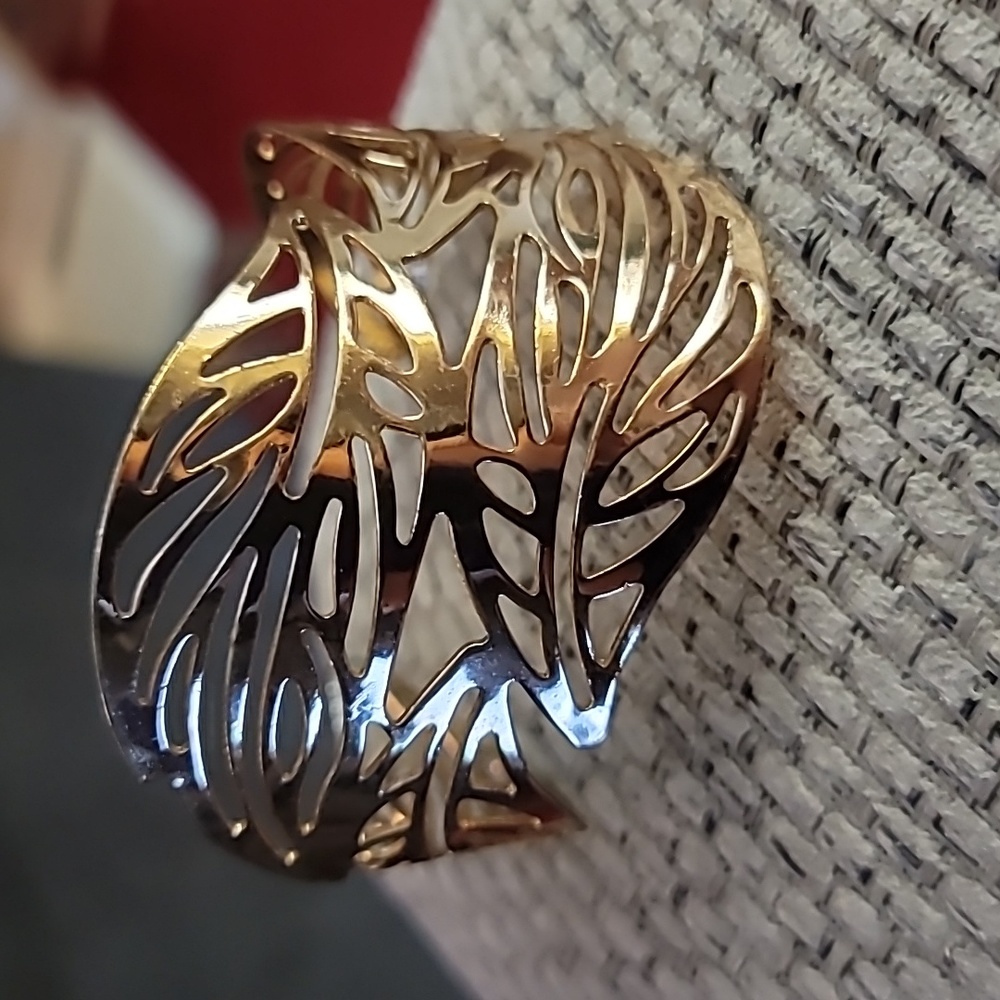 Metal Leaves Cuff Bracelet (20)